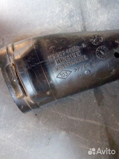 Патрубок воздушного фильтра Renault Logan 1