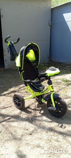 Детский велосипед с родительской ручкой