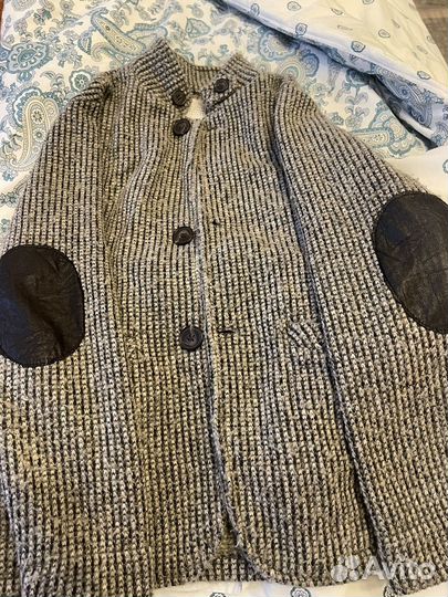 Пиджак Zara подойдет под брюки и под джинсы