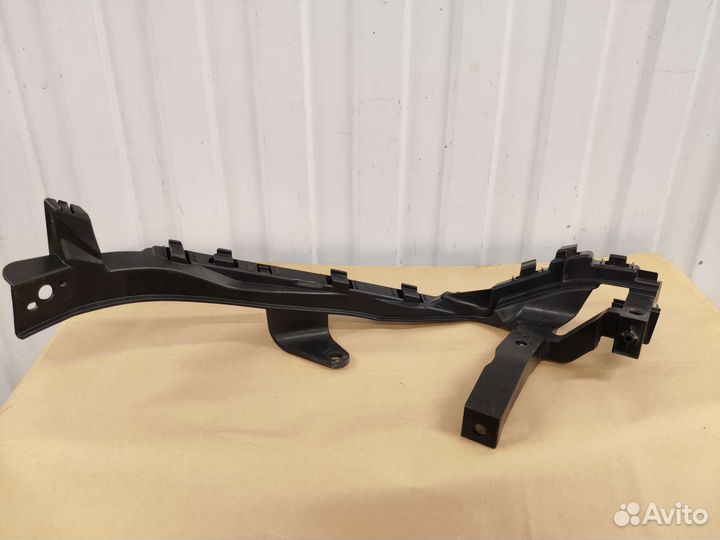 Левый кронштейн фары Honda Civic 9 5D