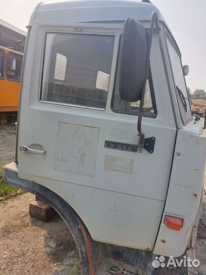 Дверь на Камаз