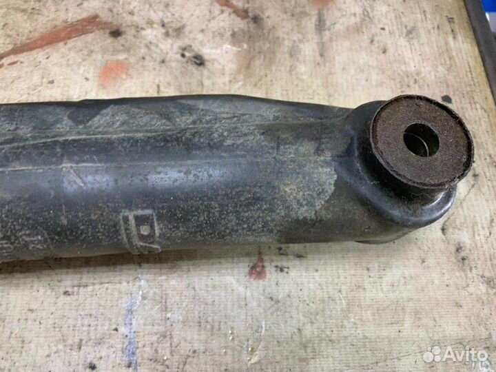 Цилиндр подъема кабины Daf Cf 75 2006