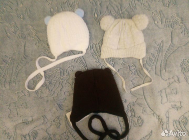 Шапочки для малыша,цена за всё