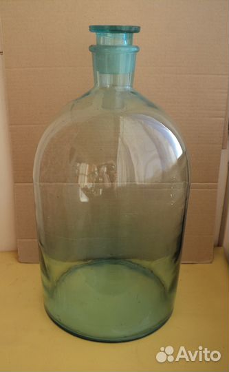 Банка 10-и л. Бутыль с притёртой пробкой