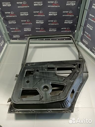 Дверь задняя правая 21110620101400