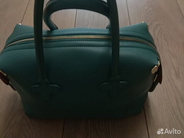 Сумка не откладываю, не бронирую