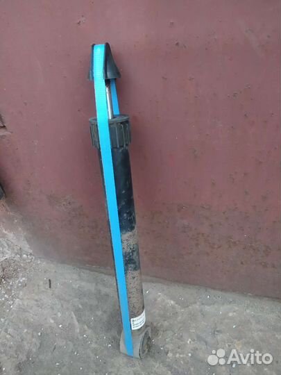 Амортизатор jetta 6 задний оригинал