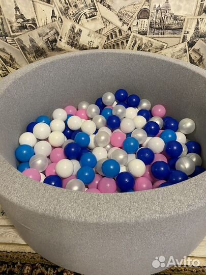 Сухой бассейн с шариками