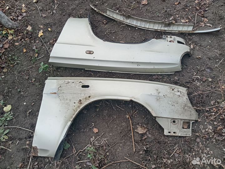 Капот газ 105