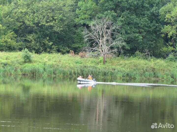 Лодка с мотором