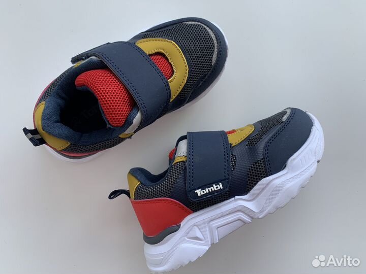 Кроссовки детские Tombi 25 26 как новые