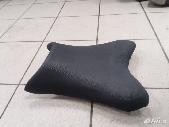 Сиденье переднее Yamaha FZ8