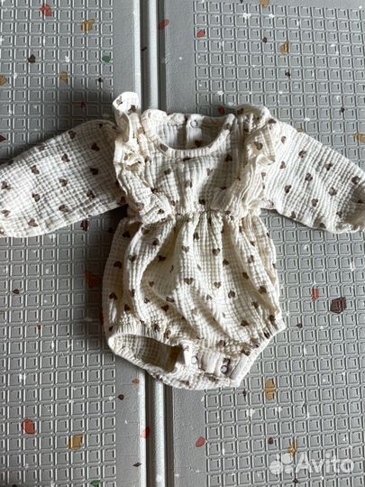 Боди из муслина нарядный 3-6 мес