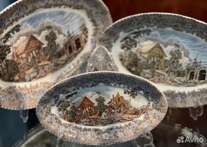 Антикварный сервиз