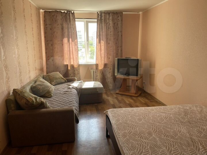 1-к. квартира, 45 м², 8/16 эт.