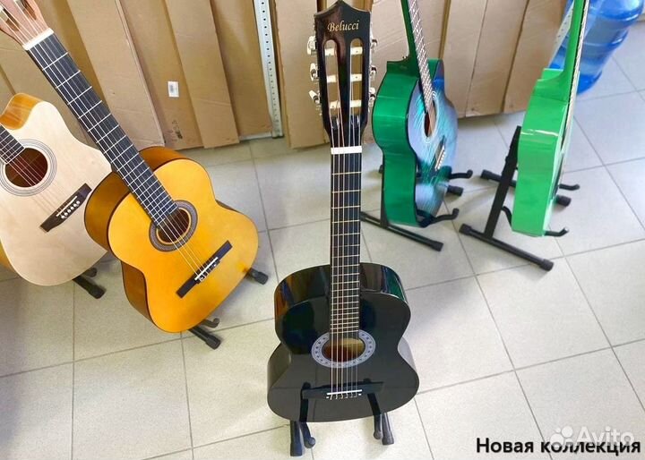 Акустическая классическая гитара