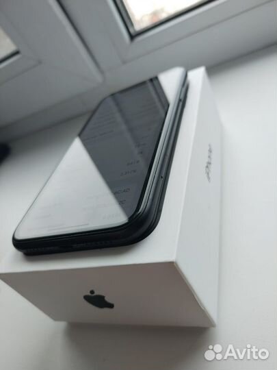 iPhone Xr, 64 ГБ