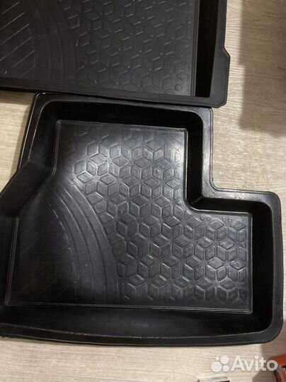 Резиновые коврики для LADA granta новые (комплект)