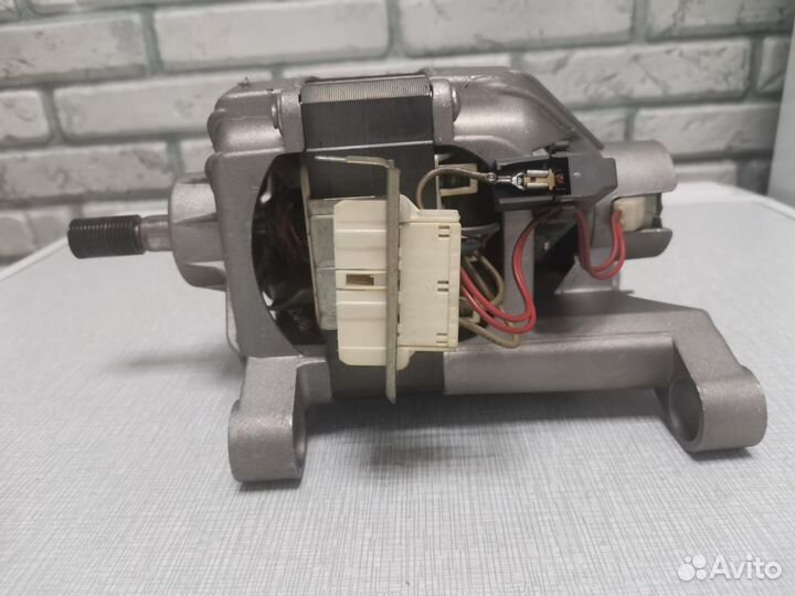 Мотор для стиральной машины Candy MCA38/64-148/CY1