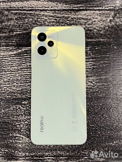 Realme C35