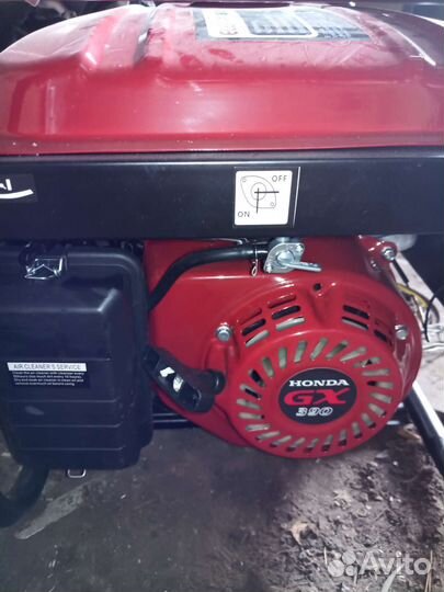 Бензиновый генератор