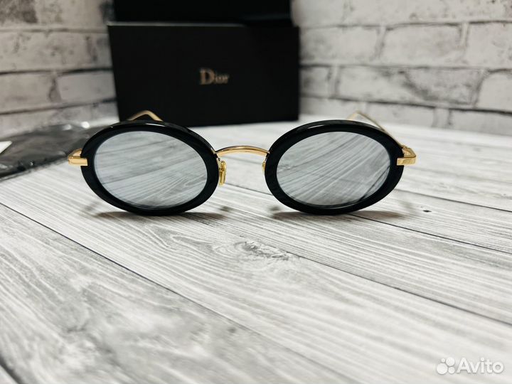 Солнцезащитные очки женские dior