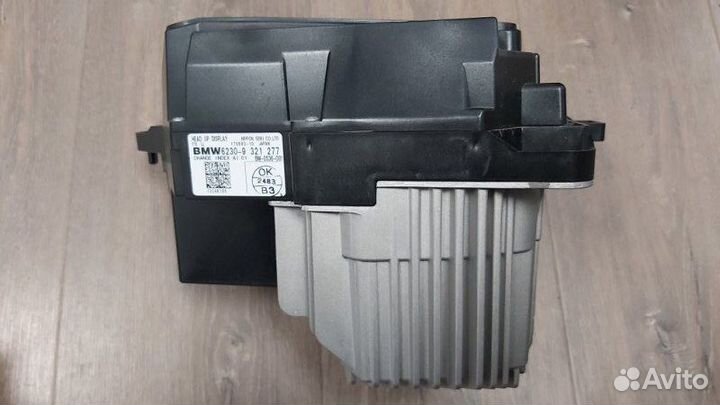 Проекция на лобовое стекло Bmw X5 50Ix F15 N63N