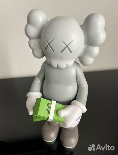 Фигурка kaws 30 см