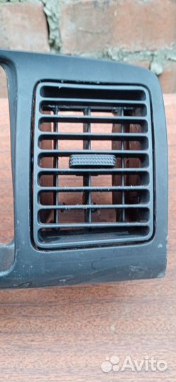 Консоль магнитофона Toyota Corolla Fielder NZE121