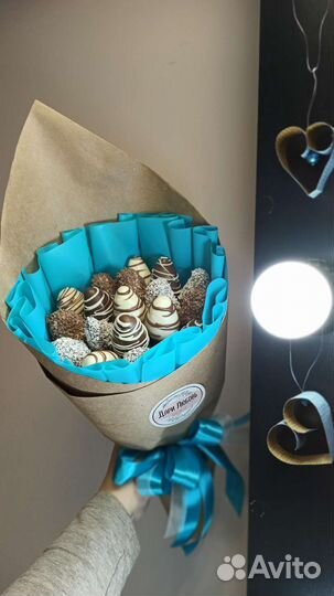 Букет съедобный из клубники