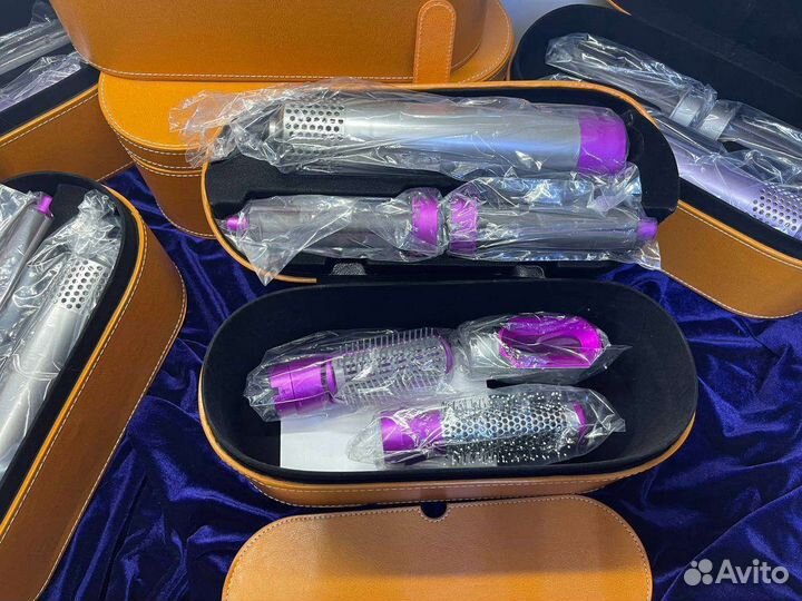 Стайлер Dyson в кейсе