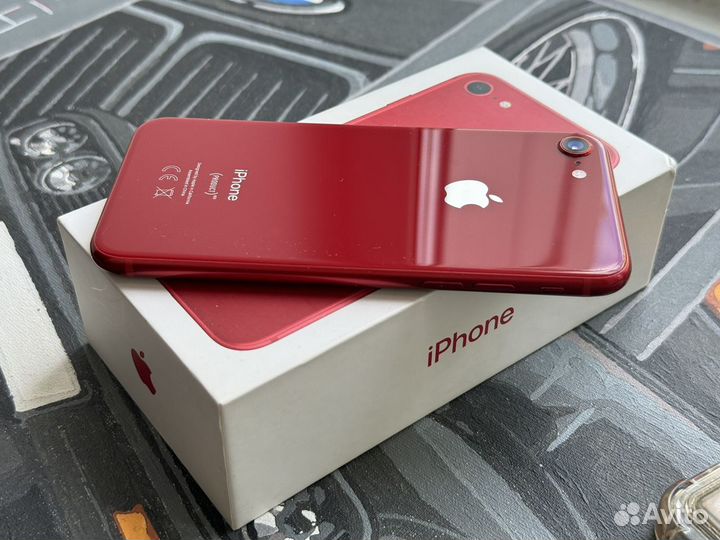 iPhone 8, 64 ГБ