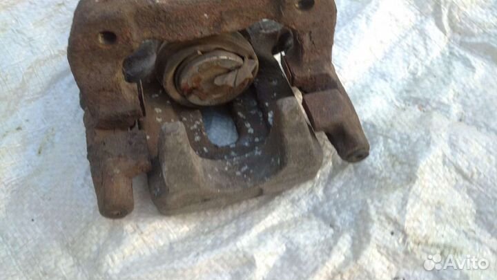 Суппорт тормозной задний. Peugeot 307