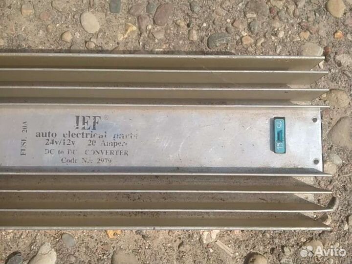 Преобразователь напряжения