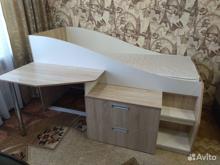 Детская кровать с матрасом