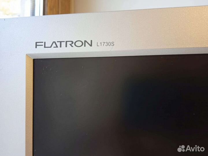 Монитор LG flatron