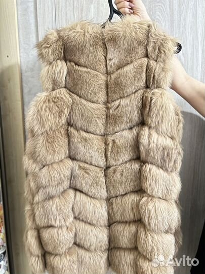Меховая жилетка