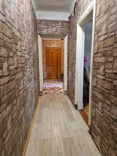 2-к. квартира, 57 м², 2/4 эт.