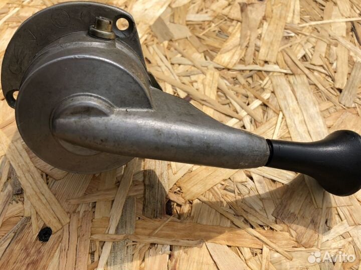 Кран стояночного тормоза маз, камаз, ЗИЛ