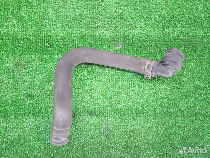 Патрубок системы охлаждения