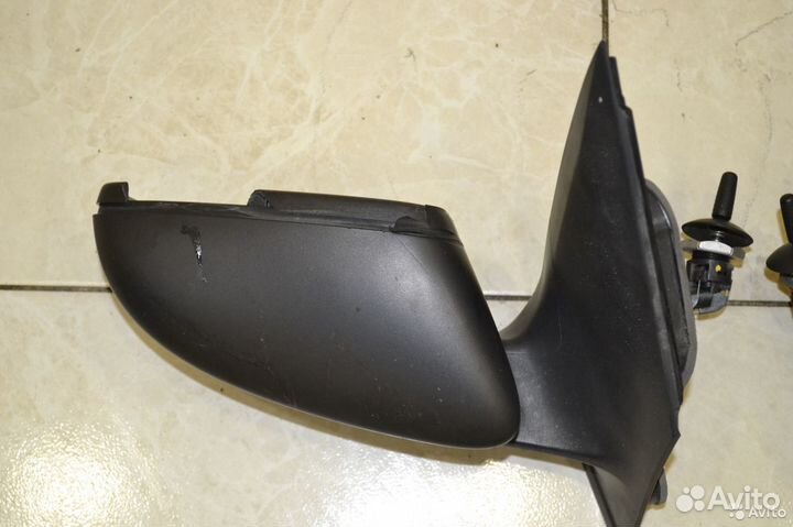 Зеркало правое Volkswagen Polo 5