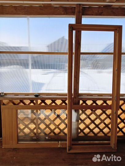 Дверь входная деревянная со стеклопакетом б/у