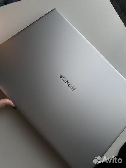 Honor magicbook x 16 pro r7 7840hs 512gb