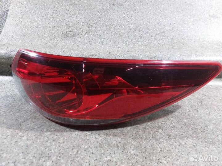 Фонарь задний правый Mazda Mazda6