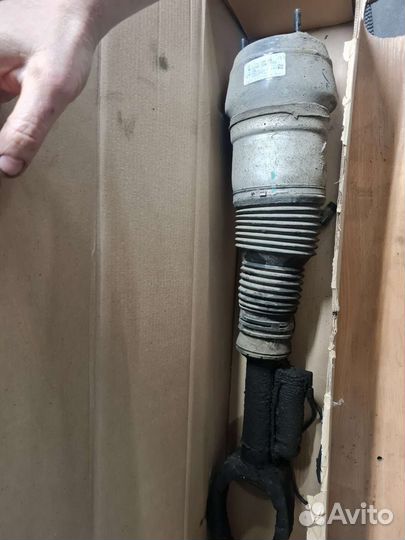 Стойка амортизатора GL166 Передняя левая. Пневмо