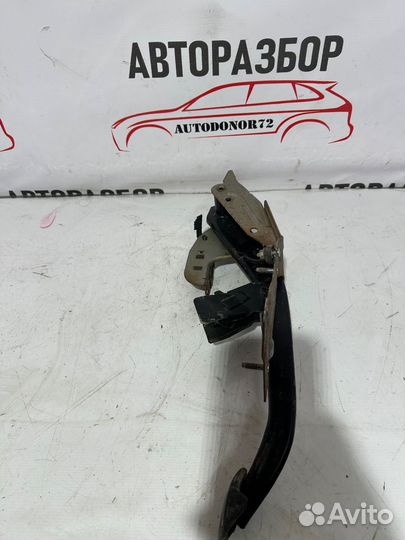 Педаль тормоза Ford Focus 2