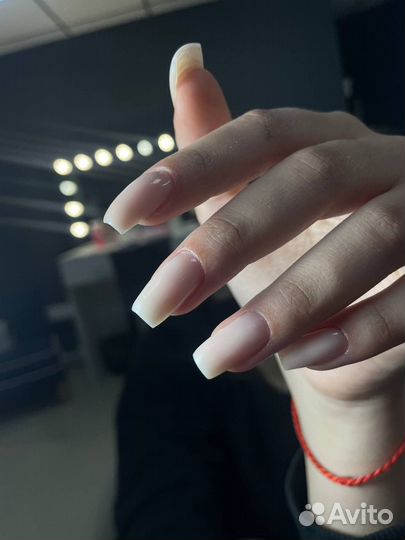 Модель на маникюр с покрытием