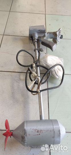 Лодочный электромотор