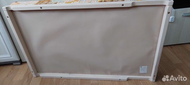 Пеленальная доска на кроватку