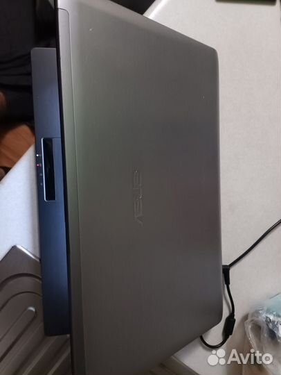 Ноутбук asus i3